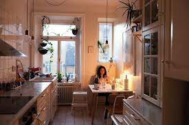 Även om hon ändrat sin stil genom åren så har hon alltid haft en röd tråd i sitt sätt att klä sig. Pin Pa My Future Apartment