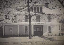 Mcdow Funeral Home Was First Located On Wayne Ave In What Was Once The Old Barksdale Cottage Where The Yancey M Virginia History Historical Place Old Pictures