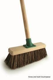 Bentley Brushes Yard Broom Stiff Bass Cane With 4 6 Handle Yard Broom Broom Stiff