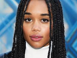 Hairstyles using wool, the layered haircut, which has managed to become one of the most trendy haircut models of recent times, is hairstyles using brazilian wool, starting your hair with herringbone and continuing with a straight weave gives you simplicity. Knotless Box Braids For Protective Hair Styles 2020