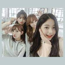 Read sakura and yujin from the story iz*one random book three | ✓ by innocence_maknae ((๑¯∇¯๑)) with 223 reads. Iz One Sakura Yujin Chaewon Wonyoung Gambar Wajah Foto Teman Foto Sahabat