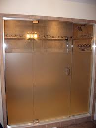 Since 1950, city mirror & glass has served residential and commercial customers with glass, windows, mirrors and shower doors in greater lowell, massachusetts, and throughout new england.we have certified glazier technicians with many years of experience, and our company is bonded and fully insured. Mammoth Auto Glass And Mirror Co Lowell Ma