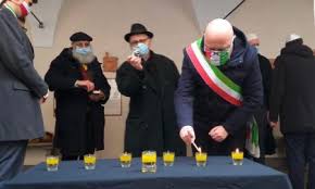 Sono parole di profonda amarezza quelle pronunciate da liliana segre nel giorno in cui a roma si fa memoria della deportazione degli ebrei romani avvenuta 76 anni il 16 ottobre del 1943. Ptqoufqrbar8mm