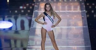 She had previously been crowned miss normandy 2020. Concours Amandine Petit En Route Pour Miss Univers Sa Preparation En Six Phases