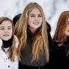 Prinsessen amalia en alexia zijn gisteren pas op het vliegtuig gestapt richting schiphol. Https Encrypted Tbn0 Gstatic Com Images Q Tbn And9gcsi5uhm8ojqwt 6gag Ndzmlfqnjko1389ybx8 Zfel4fcpr3xo Usqp Cau