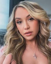 Cupid's a cowgirl 💘 H&M @chrisbearmakeup