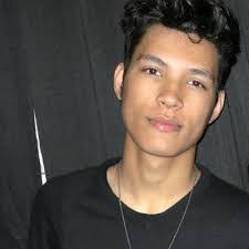 Dale Christopher's Instagram, Twitter & Facebook