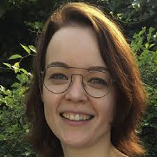 Long-term changes in visual outcomes and ocular morphometrics after myopic  and toric phakic intraocular lens implantation: Five-