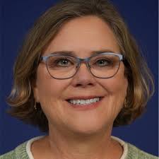 Join us in welcoming the newest additions to our faculty: Chief Enrollment  Officer Caroline Fisk, Director of Athletics Mary Semler, and teachers  Elsabé Dixon, Lydia Emory, and Ginny McKinley!