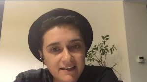 Mama unui copil transgender: „Din momentul în care noi am acceptat,  lucrurile s-au schimbat grozav în bine”