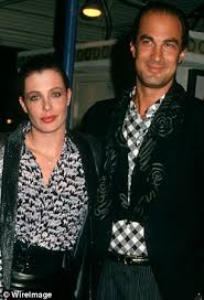 Kelly lebrock was first married to a film producer and restaurateur, victor drai, in 1984. Kelly Lebrock Comes Out Of Hiding For Photoshoot Reveals Toll Drugs And Divorce Took On Her Daily Mail Online