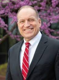 Top SIU leaders get extensions, big bonuses