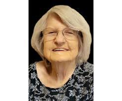 Ellen Shell's Instagram, Twitter & Facebook