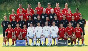 Der fc bayern münchen hat am dienstag das offizielle mannschaftsfoto der saison 2019/20 präsentiert. Diashow Seite 1