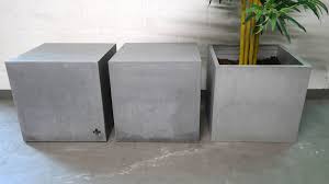 Pflanzenkubel Aus Beton Die Nicht Nur Deinen Garten Verschonern Homify Betonkubel Pflanzenkubel Selber Machen Garten