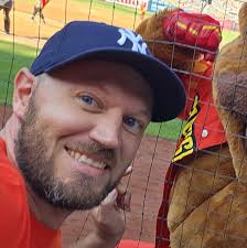 Nascar driver signs with jrm xfinity