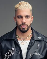 Ya hasta Teo se montó en el patin y está votando por su vale Alti 🔥🔥🔥  @teogutierrez_ ♥️🔌⚡️🕺🌊🦈🥷🏼🏆 NOS VAMOS PA LA CASA DE LOS FAMOSOS #LCDLF