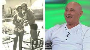 A fem3 caféba pataky attila elhozta fotóalbumát, és megosztotta életének történetét. Hihetetlenul Fiatalon Hazasodott Meg Eloszor Pataky Attila