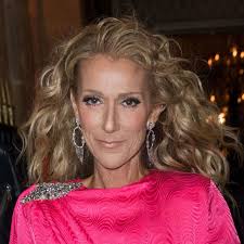 Charlize theron change de look : Celine Dion On Sait Enfin Pourquoi Elle Se Metamorphose A Chaque Sortie Elle