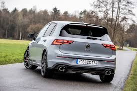 With 296 hp, the turbocharged 2 liter 16v inline 4 gasoline engine accelerates this golf gti clubsport to 62 mph in 5.6 seconds and on to a maximum speed of 155 mph. Volkswagen Golf Gti Clubsport 2020 Review Autocar
