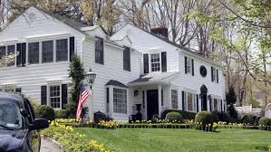 Andrew cuomo (d), on how to answer questions about the sexual misconduct allegations he faces. Value Of Sandra Lee S Home Up 29 Percent