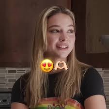 Sarah Zietlow's Instagram, Twitter & Facebook