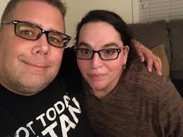 'I started screaming at the top of my lungs.' A daughter loses her dad and  her sister within an hour