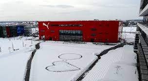 While shoes are puma's heritage, apparel accounts for a growing portion of sales. File Pumavision Headquarters Herzogenaurach Jpg Wikipedia