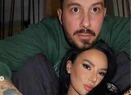 Donaldi feston ditëlindjen, Bora më dedikim të veçantë