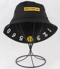 2019 Summer Fashion Unisex Bucket Hat Men Women Hip Hop Caps Fishing Hat Bob Chapeau Girls Hats Caps Messieurs, vous avez une tête à chapeaux ou bob ? 2019 summer fashion unisex bucket hat
