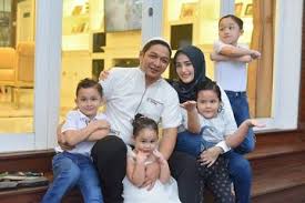 Anak Anak Pasha Ungu Lebih Memilih Tinggal Bersama Ayah Sambung Adelia Beri Doa Haru Kamu Selalu Ada Di Hati Mommy Semua Halaman Hits