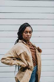 Brown Cardigan And Blue Jeans Outfit Idea What To Wear To Fashion Photoshoot Fashion Photoshoot Blue Jean Outfits Fashion