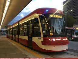 Ttc Toronto Lrv At Bathurst Station Bathurst Toronto Train