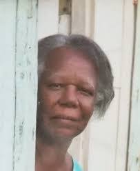 Cassandra Stapleton's Instagram, Twitter & Facebook