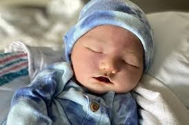 Veronica Aguayo's Instagram, Twitter & Facebook