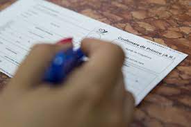 Certificat de naștere românesc (cu mențiunile de divorț/deces aplicate dacă este cazul) CorespondenÅ£Äƒ InternÄƒ Cu Confirmare De Primire A R
