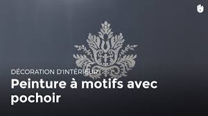 Suivez les nouvelles tendances ou choisissez à un style dont vous ne vous lasserez pas. Peinture A Motifs Avec Pochoir Bricolage Youtube
