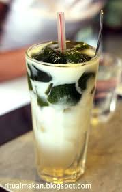 Salah satu depot atau warung makan cukup tua dan terkenal di jawa timur yakni rumah makan rawon nguling malang. 70 Grass Jelly Cincau Drink Etc Ideas Grass Jelly Indonesian Food Indonesian Desserts