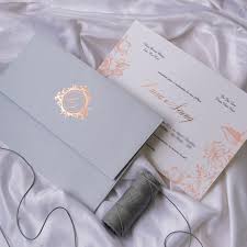 Frases Para Convites De Casamento 100 Ideias Para Voce Na grande maioria dos casamentos, os convites são produzidos no tradicional formato retangular. frases para convites de casamento 100