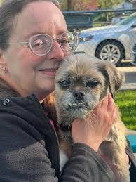 Gina Schubert's Instagram, Twitter & Facebook