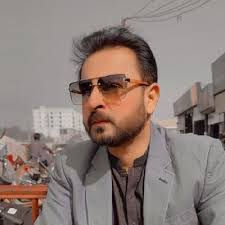 Kashif Memon's Instagram, Twitter & Facebook