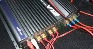 With one amp and one pair of speakers there would a pair of speaker cables going directly from the amplifier output jacks to the speaker jacks. How To Hook Up 2 Amps To 1 Power Wire Via Car Battery How To Install Car Audio Systems