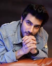 Ankur Verma's Instagram, Twitter & Facebook