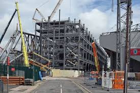 Η λίβερπουλ για αυτή τη διαφήμιση εισπράττει περίπου 8 εκατομμύρια ευρώ. To Neo Ghpedo Ths Liberpoyl H Apopsh