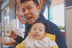 Lean in, lean back: He's okay with that