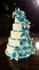 Teal Wedding Cake This Looks Like One I Had Done For A Wedding Sometime Ago But Mine Actually Had Lights Teal Wedding Cake White Wedding Cake Teal Wedding