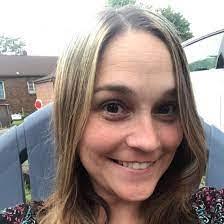 Barbara Tofel's Instagram, Twitter & Facebook