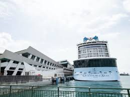 Low price guarantee on singapore cruises and online chat with singapore cruise experts. 08wqzxuriaaevm