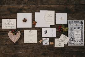 Su un cartoncino colorato, in mood con. Le Partecipazioni Il Biglietto Da Visita Del Matrimonio Weddings Co