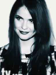 Shelley Meade's Instagram, Twitter & Facebook